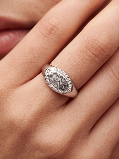 Ovale Vingerafdruk Ring 'Mark Oval' Stainless Steel Zilver | Hera Hues